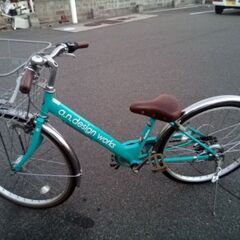 24インチ　女の子自転車　変速．　LEDオートライトの画像