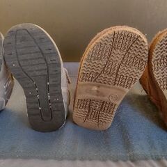 NEW BALANCE ニューバランス PETIT MAIN子供用13 13.5 ２足セットの画像