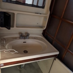 水回り設備(都市ガスコンロ、換気扇、洗面台、トイレ、流し台上下の画像