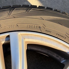 【取引完了】本日限定　ノア　ヴォクシー　スタッドレスタイヤ　4本セット　195/65R1515の画像