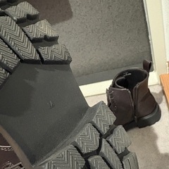 レースアップブーツの画像