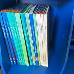 ディズニーワールド・オブ・イングリッシュ 専用ブックシェルフの画像