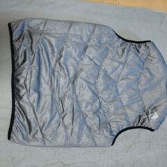 ワークマンField core HV001 エアロストレッチベストLL メンズ　シルバーの画像