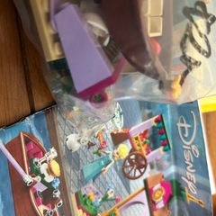 ここたまホテルとレゴ各種とNAOTOさんのパペットの画像