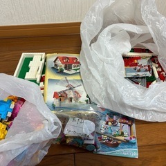 ここたまホテルとレゴ各種とNAOTOさんのパペットの画像