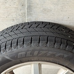 14インチ バリ溝スタッドレスタイヤホイールセット！の画像