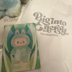 正規品新品未使用美品ラブブの画像