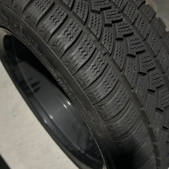 17インチトヨタプリウス着用スタンドレスタイヤとホイール4本セットの画像