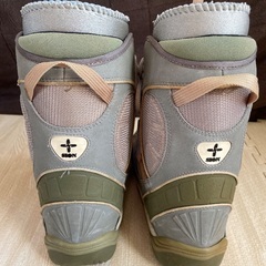 スノーボードブーツ24cmの画像