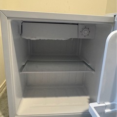 simplus 1ドア冷蔵庫 47L 自動霜取り機能付 左右開き SP-47LD 一人暮らし 小型 コンパクト シンプラス 大容量 温度調整可 両開き 仕切り棚 製氷 サブ冷蔵庫 新生活 (1ドア/47L, ホワイト)の画像