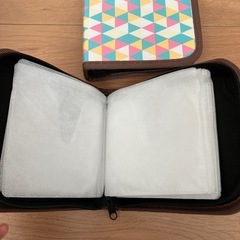 CD、DVD収納ケースの画像