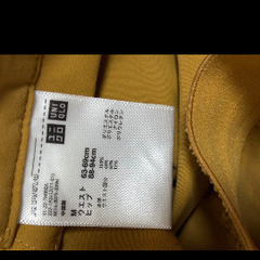 ユニクロ　UNIQLO イエローベージュ系　フレアスカートの画像