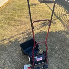 芝刈り機
の画像