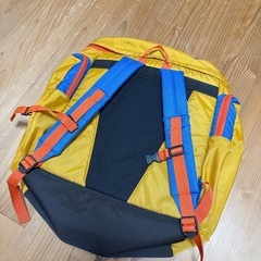 多機能バックパック 青と黄 Columbia 修学旅行 コロンビア リュック スキー教室の画像