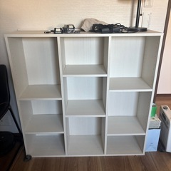 収納棚の画像