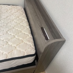 モダンデコ　シングルベッド(マットレス付き)の画像