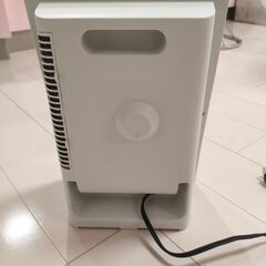 セラミックファンヒーターの画像