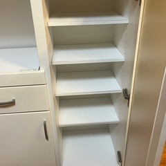 食器棚の画像