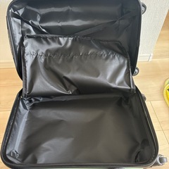 キャリーケース　の画像