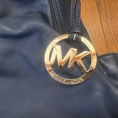 マイケルコース　バッグ　紺色の画像