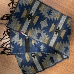 マフラー　アミナコレクション　アクリル100%の画像