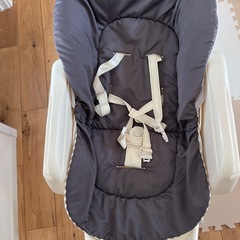 コンビ ハイローチェアの画像