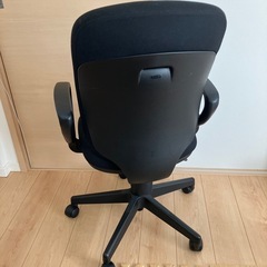 PLUS プリセア 肘なしチェア ハイバック　肘掛け付きの画像