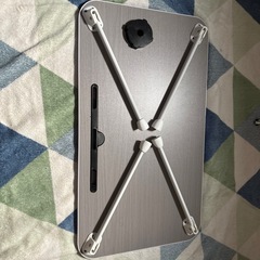 折りたたみテーブルの画像