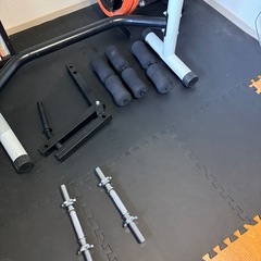 iROTEC 筋トレセット　スクワットスタンド付き　ベンチ付き　プレート140kgセット の画像