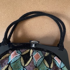 総ビーズハンドバッグの画像