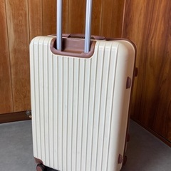 大型スーツケース　キャリーケース　年末年始の旅行や帰省にの画像