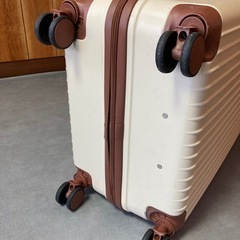 大型スーツケース　キャリーケース　年末年始の旅行や帰省にの画像