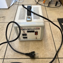 電圧変換器の画像