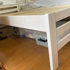 宮棚ライト付きシングルベッドの画像