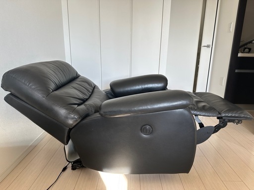 電動　リクライニング　ソファ ヘッドが上下に動く！電動リクライニングソファ「FA-0451」｜ワタリ 