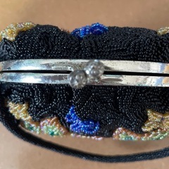 総ビーズハンドバッグの画像