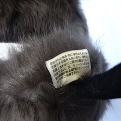 ( E-92 )耳当て イヤーカフ ファー ハート ベージュ ブラウン レディース ふわふわ なめらか かわいい おしゃれ フリーサイズ 中古の画像