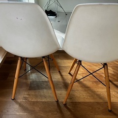椅子　2個の画像