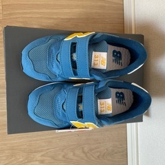 ニューバランス子供スニーカー19.0cmの画像