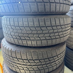 スタッドレスタイヤ215/55R17 グッドイヤーの画像