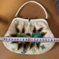 ビーズバッグの画像