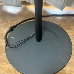 4Kチューナー内蔵スマートTV+WALL TVスタンドの画像