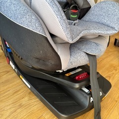 アップリカ　回転式チャイルドシート　クルリラAC の画像
