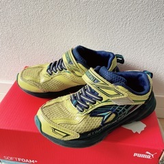 男の子　スニーカー  18センチ　3足セットの画像