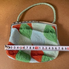 ビーズバッグの画像