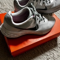 NIKE スニーカー　靴　ナイキ　レディースの画像