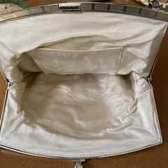 ビーズハンドバッグの画像