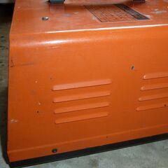 セルスターのバッテリー充電器、ＣＣ－２２００ＤＸですの画像