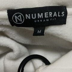 NUMERALS[Mサイズ]パーカーの画像