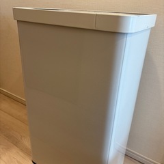 ゴミ箱　大容量50リットル　自動開閉　の画像